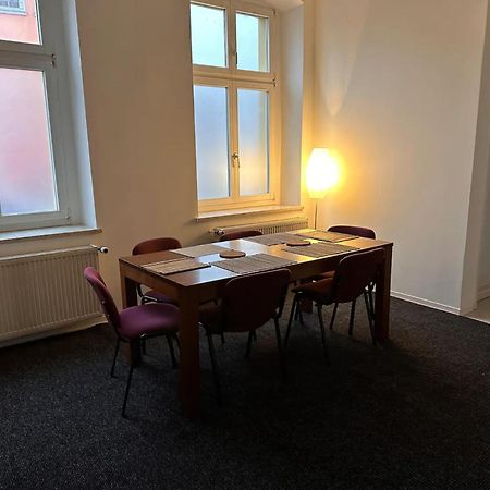 부코브 Zentrale Unterkunft Am See 아파트 외부 사진
