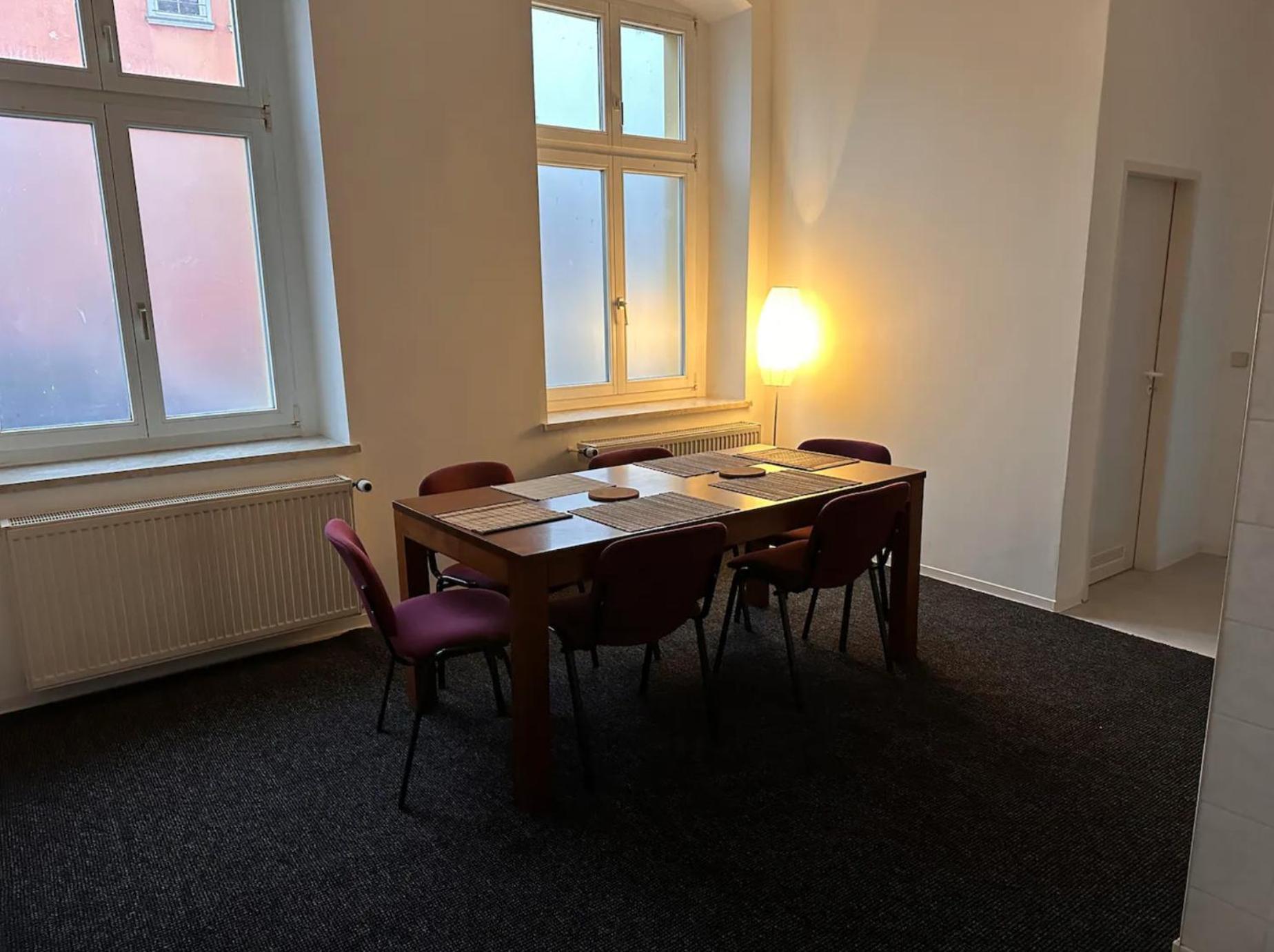 부코브 Zentrale Unterkunft Am See 아파트 외부 사진